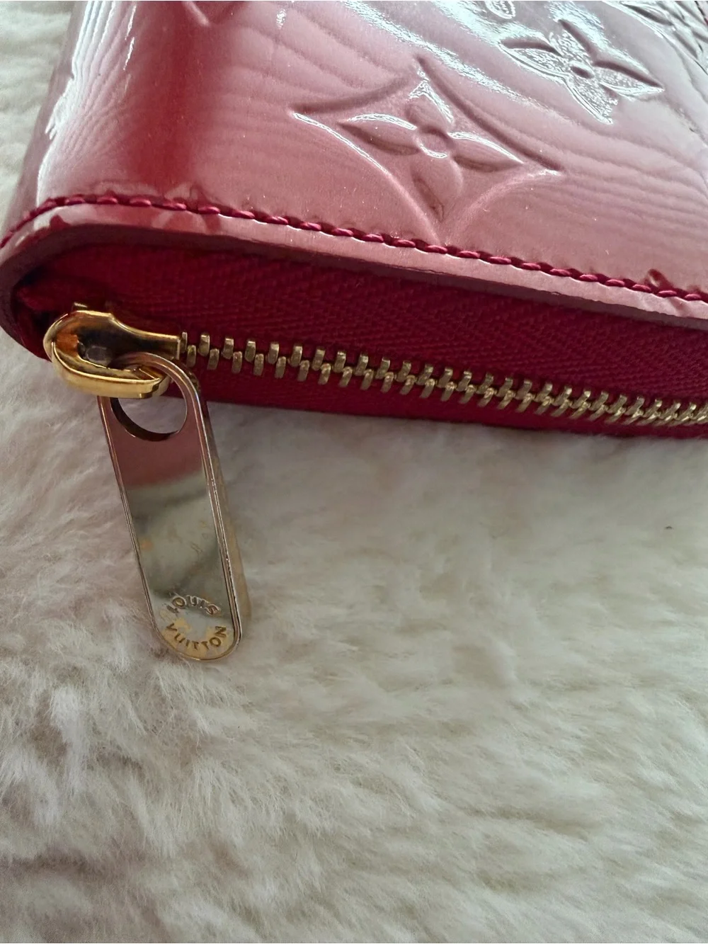 Louis Vuitton compact louis